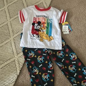 NWT size 4T Mickey pajama set